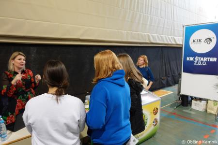 Karierna priložnost te čaka v Kamniku (31)